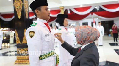 Bupati Mundjidah Kukuhkan Pasukan Paskibraka Jombang