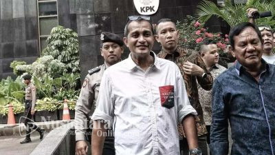 Jokowi Tandatangani Surat Pemberhentian Wamenkumham Eddy Hiariej