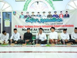 Pj Bupati Jombang Jadwalkan Tarawih Keliling Di 10 Kecamatan, Ini Jadwalnya