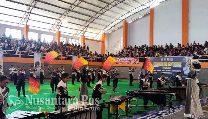 55 Regu Drum Band Adu Kekompakan di Ajang Kejurkab Jombang