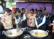 Pj Bupati Dan Kemensos Gus Ipul Kunjungi Korban Banjir Desa Jombok dan Blimbing