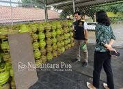 Polisi Lakukan Pengecekan Ketersediaan LPG 3 Kg di Pangkalan Dan Agen di Jombang