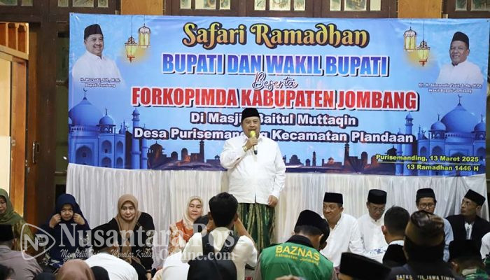 Bupati Jombang Safari Ramadan dan salurkan bantuan di Masjid Baitul Muttaqin Purisemanding