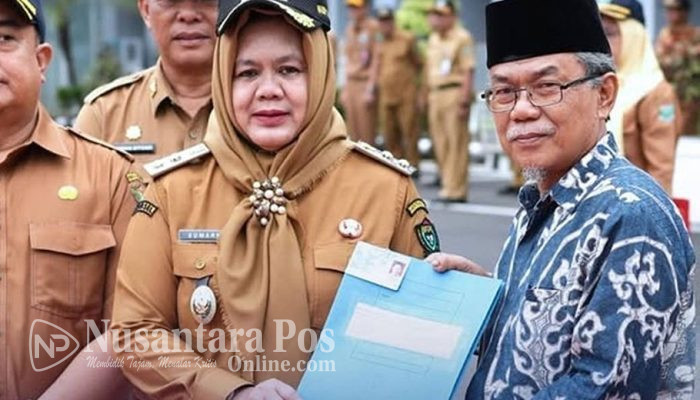 Wabup Muara Enim Serahkan SK Pensiun ASN