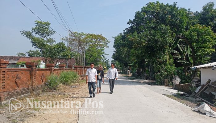 Pemdes Pojokrejo Jombang Bangun Jalan Rabat Beton dan Pagar TPU