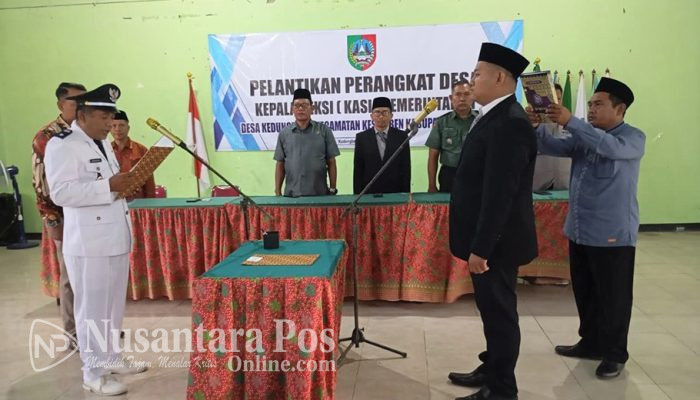 Kades Kedungbetik Jombang Lantik Kasi Pemerintahan
