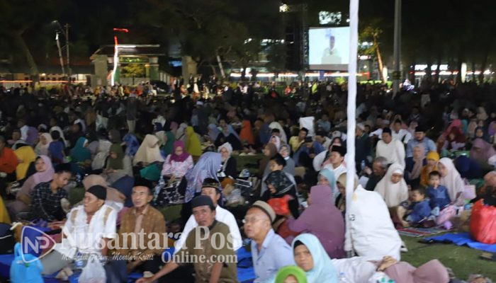 Ribuan Jamaah Padati Mujahadah Nishfussanah Wahidiyah ke-66 di Alun-Alun Jombang