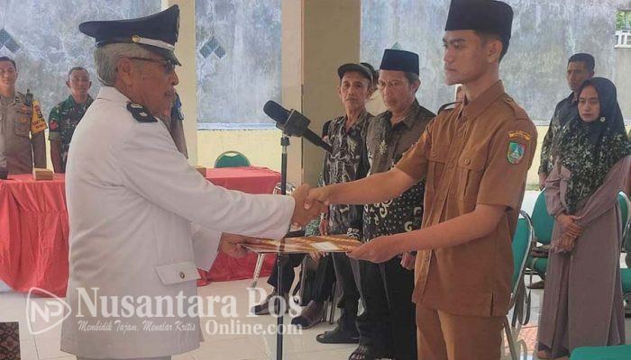 Kades Bendungan Jombang Lantik Kaur Umum dan Perencanaan