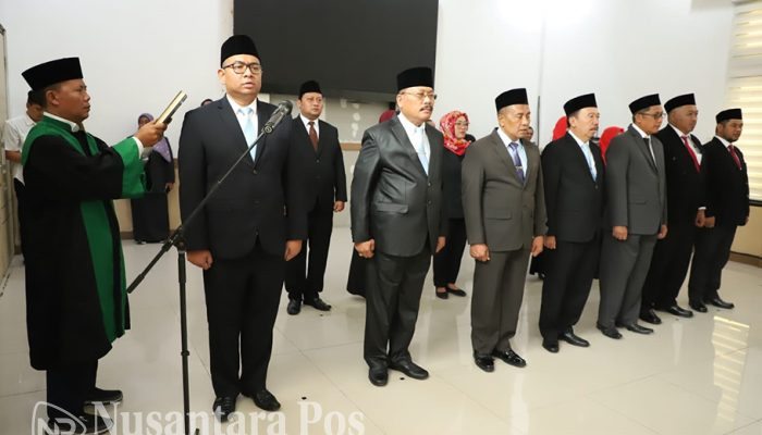 Bupati Warsubi Kukuhkan 13 Pejabat di Lingkungan Pemkab Jombang