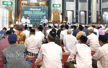 Acara-pengajian-umum-dalam-rangka-memperingati-Isra-Mi’raj-Muhammad-SAW-di-Jombang