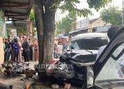 Avanza Tabrak Tujuh Motor di Jombang, 1 Tewas di TKP 6 Luka-Luka