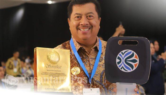 Jombang Raih Penghargaan Kinerja Pengelolaan Sampah Dari BPLH