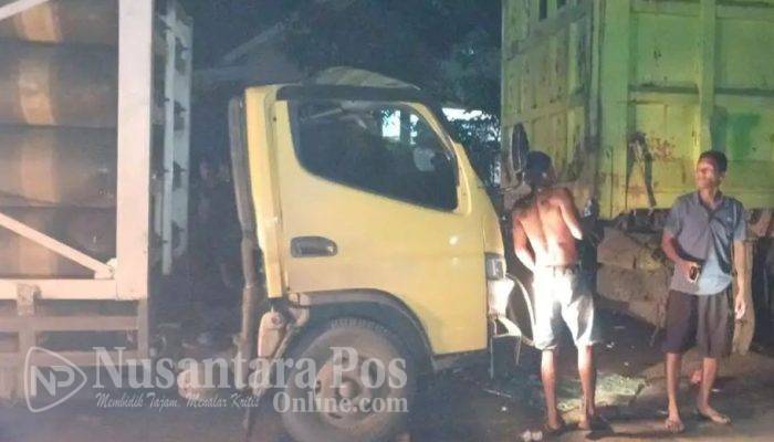 Truk Colt Diesel Tabrak Tronton di Ujan Mas Baru Muara Enim, 1 Tewas