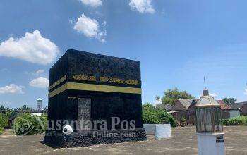 Miniatur-Ka’bah-DI-Desa-Betek-Kecamatan-Mojoagung-Jombang (1)