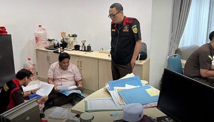 Kejati Kaltim Geledah Kantor Dinas ESDM Pimvrop Kaltim Terkait Kasus Tambang CV AJI