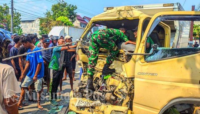 Truk Espedisi Tabrak Bus Mogok di Madiun, 1 Nyawa Melayang