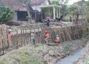 Banjir Surut : Pemkab Jombang Fokus Salurkan Bantuan dan Perbaiki Jalan Longsor