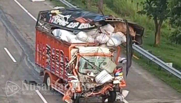 Sopir dan Kenek Truk Tewas Terjepit Usai Hantam Dumptruck di Tol Jombang