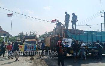 Ratusan Sopir Truk di Jombang Demo Tuntut Rest Area dan Usut Pungli