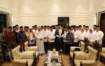 kunjungan-cucu-syekh-abdul-qadir-al-jailani-di-jombang (4) kunjungan-cucu-syekh-abdul-qadir-al-jailani-di-jombang (4)