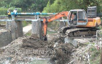 normalisasi_dam_sungai_marmoyo_di_jombang_jatim