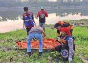 Mayat Pria Tanpa Identitas Ditemukan Mengambang di Sungai Brantas Mojokerto