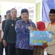 Dinsos Jombang Salurkan BLT-DBHCHT 2026 di Kecamatan Ngusikan