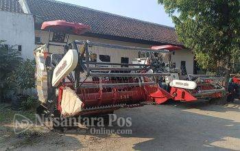 penyaluran-bantuan-alsintan-di-Disperta-jombang (3) penyaluran-bantuan-alsintan-di-Disperta-jombang (3)