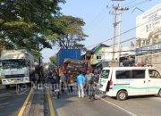 Truk Kontainer Tabrak 5 Motor di Pandaan, 4 Tewas 5 Luka-Luka