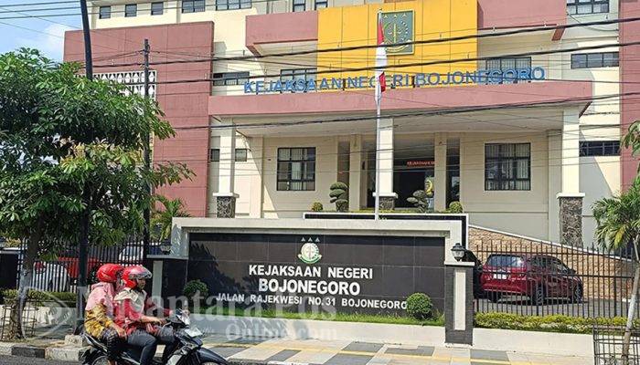 Kasus Jalan BKKD Sugihwaras Rp1,6 Miliar Mandek di Kejari Bojonegoro