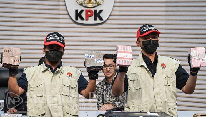 KPK OTT Rektor Unsoed Akhmad Sodiq Terkair Dugaan Suap Penerimaan Masiswa baru