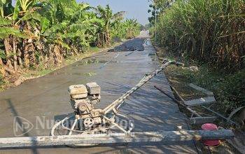 proyek-jalan-rabat-beton-pemdes-jogoroto-jombanb (2) proyek-jalan-rabat-beton-pemdes-jogoroto-jombanb (2)