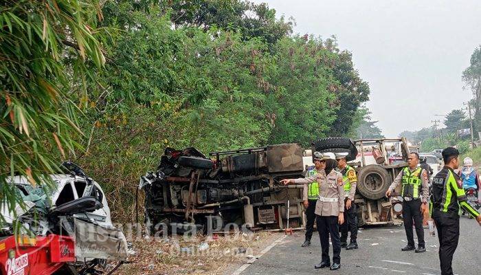 Tabrakan Maut Truk Tangki BBM vs Travel di Prabumulih, Tiga Penumpang Tewas