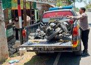 Rem Ngeblong, Pemotor Tabrak Warung di Jalur Pacet Mojokerto Akibatnya Tiga Orang Terluka