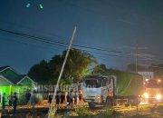 Konvoi Tronton Batu Bara Nekat Terobos Jalan Umum di Muara Enim, Warga Mengamuk Paksa Putar Balik
