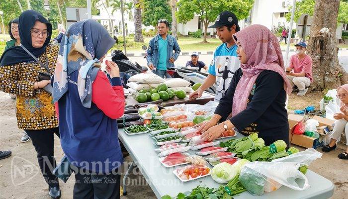 Buka Lapak di Kantor Pemda, ASN Kabupaten Magelang Didorong “Nglarisi” Produk UMKM Lokal