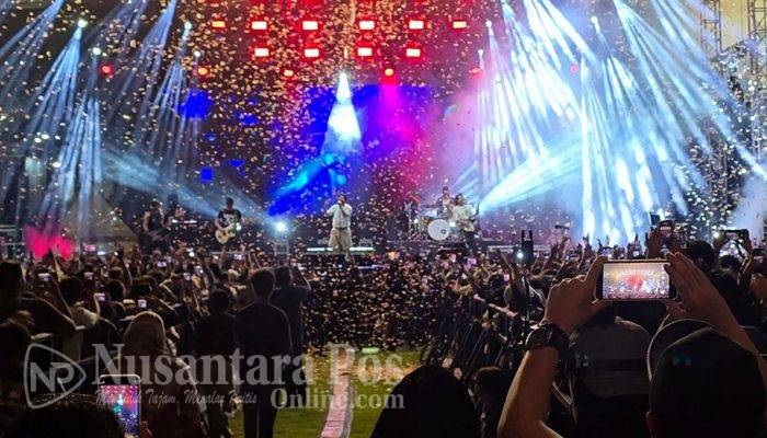 D’MASIV Hipnotis Ribuan Warga di Puncak Jombang Fest 2026