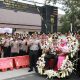 Tradisi Pedang Pora Iringi Pisah Sambut Kapolres Jombang