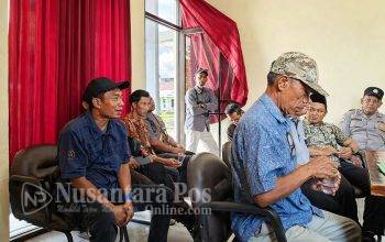 demo-warga-mancar-jombang-tuntut-pembubaran-bpd-dan-humas-PT-Junrich-Development (3) demo-warga-mancar-jombang-tuntut-pembubaran-bpd-dan-humas-PT-Junrich-Development (3)
