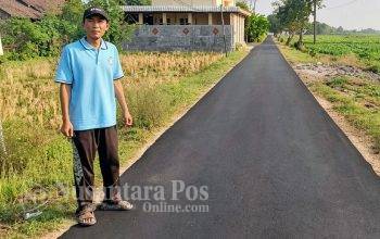 Optimalkan Pogram Desa Mantra, Pemdes Kedungbetik Jombang Bangun Jalan Hotmix